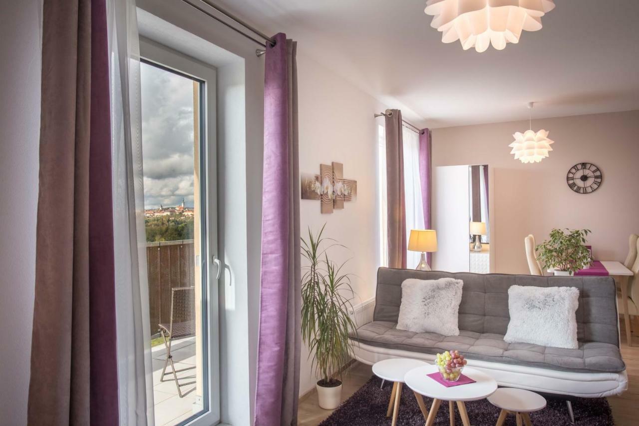 Luxurious, Lovely And Romantic Apartment In ตาบอร์ ภายนอก รูปภาพ