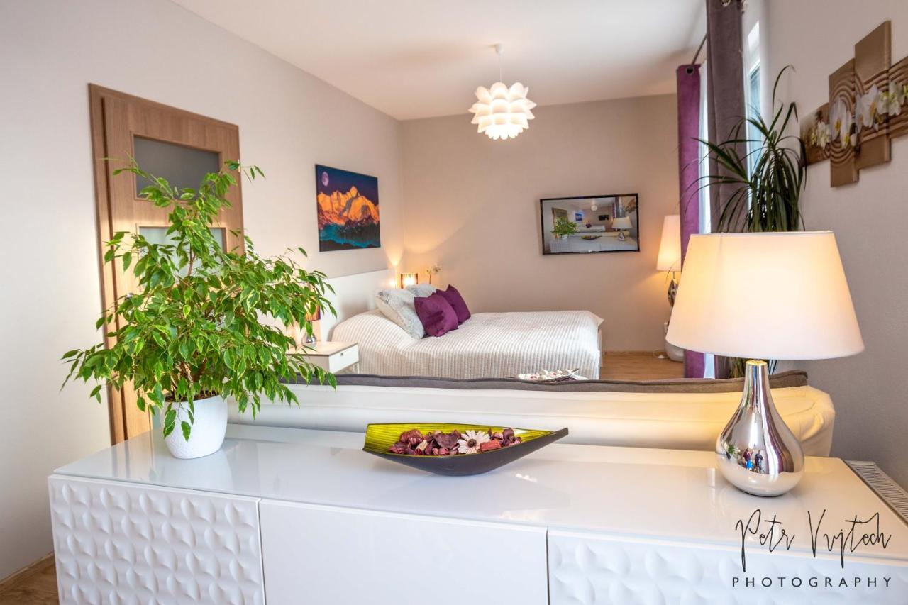 Luxurious, Lovely And Romantic Apartment In ตาบอร์ ภายนอก รูปภาพ