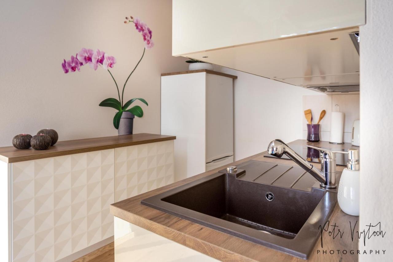 Luxurious, Lovely And Romantic Apartment In ตาบอร์ ภายนอก รูปภาพ