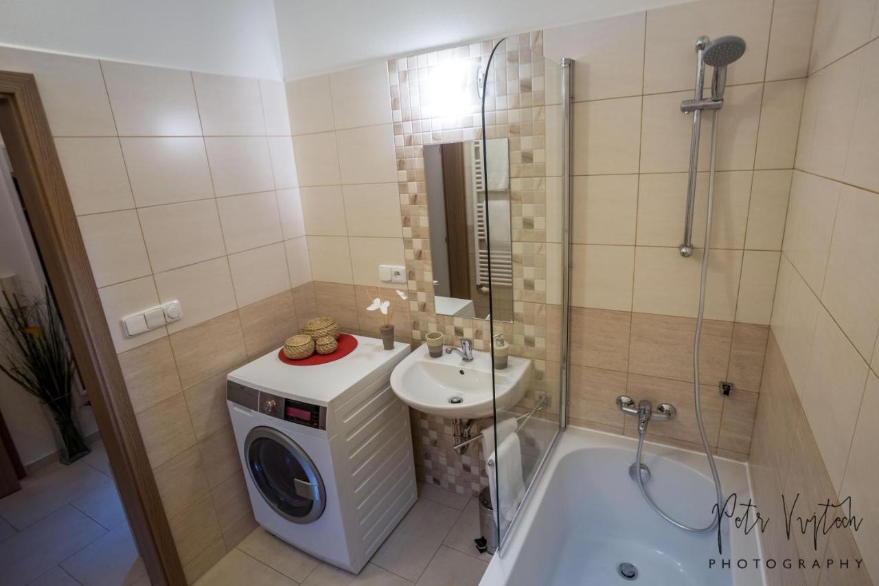 Luxurious, Lovely And Romantic Apartment In ตาบอร์ ภายนอก รูปภาพ
