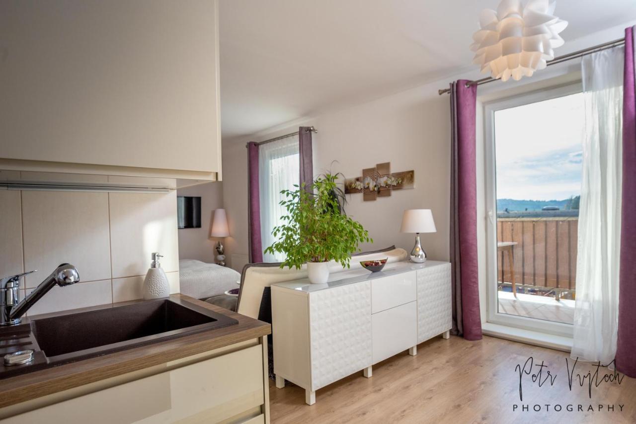 Luxurious, Lovely And Romantic Apartment In ตาบอร์ ภายนอก รูปภาพ