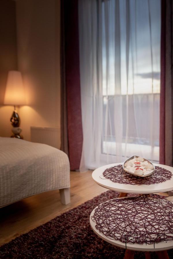 Luxurious, Lovely And Romantic Apartment In ตาบอร์ ภายนอก รูปภาพ